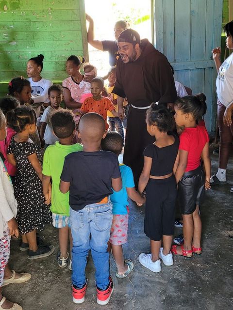 PR DomRep2b