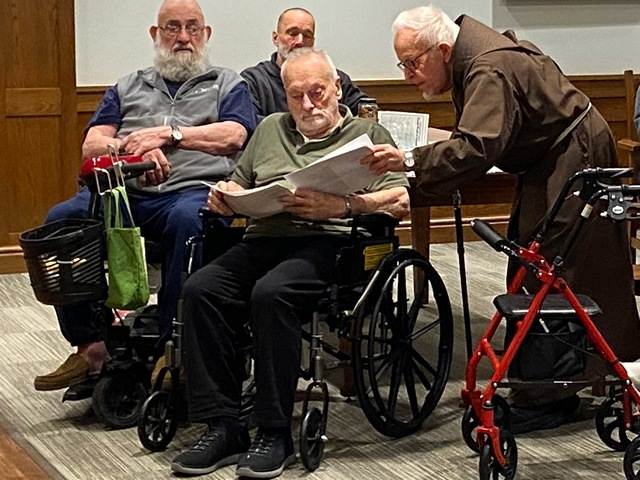 StAug Carolling5